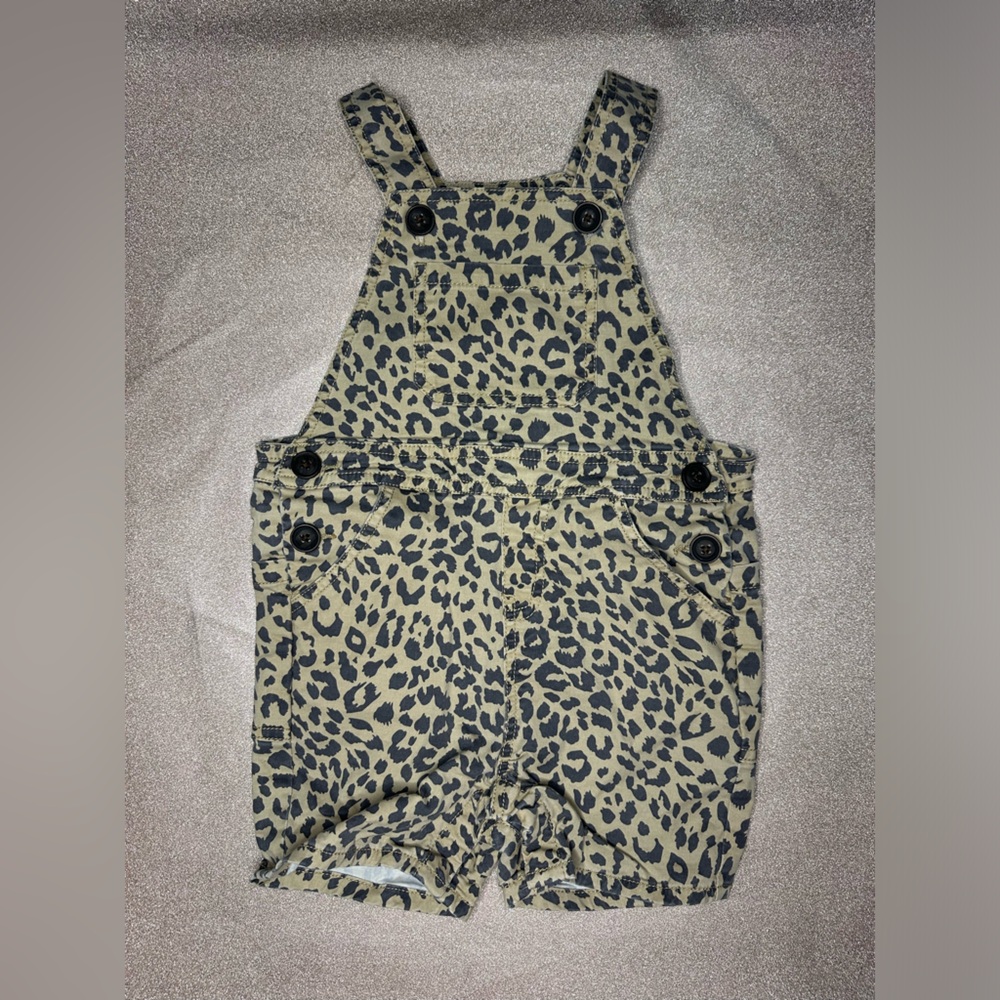 Cotton On Leopard Print Toddler Overalls in Beige and Black